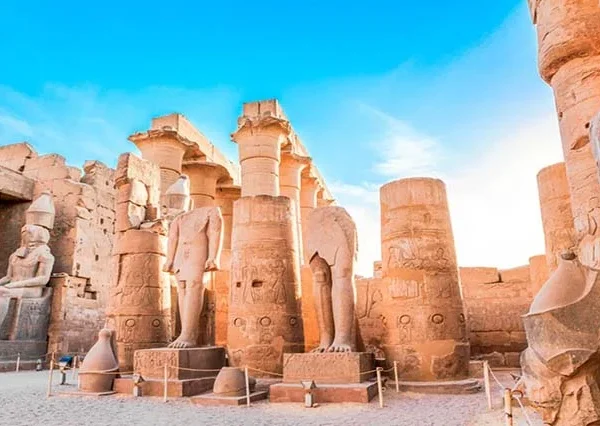 Privater-Ausflug-Von-Hurghada-Nach-Luxor-siri-tours (3)