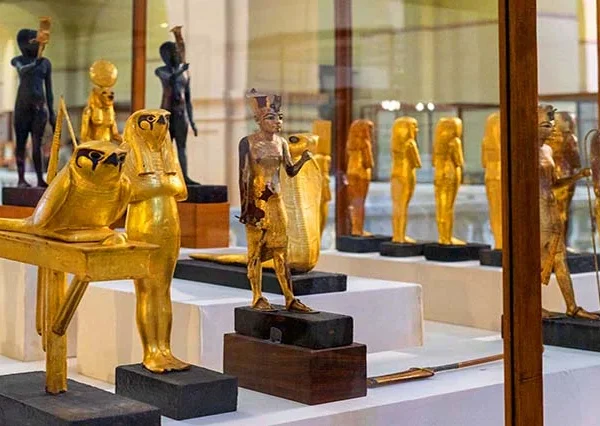 tagesausflug-von-hurghada-nach-kairo-mit-dem-flugzeug-siri-tours (4)