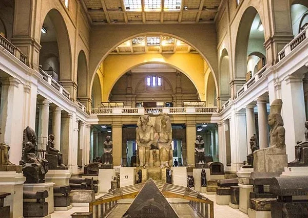 Ausflug-Hurghada-Nach-Kairo-siri-tours (8)