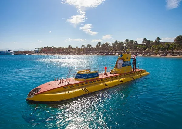 Hurghada-U-Boot-Sindbad-siri-tours (1)
