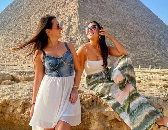 Hurghada nach Großes Ägyptisches Museum & Pyramiden - Privater tagesausflug