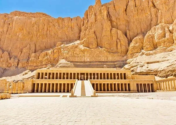 Kairo-und-Luxor-2-Tagesausflug-Mit-Flug-Ab-Hurghada-siri-tours (10)