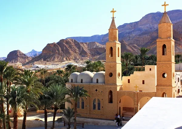 St.-Antonios-&-St (5)