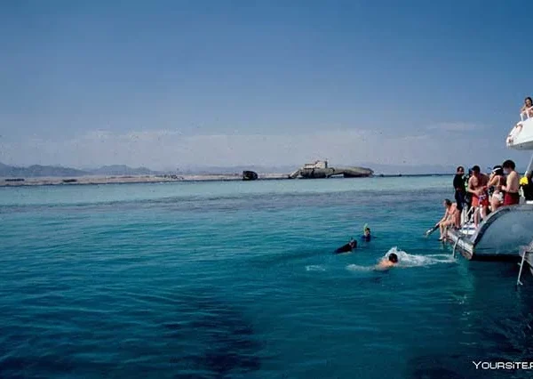 Utopia-Insel-siri-tours (2)