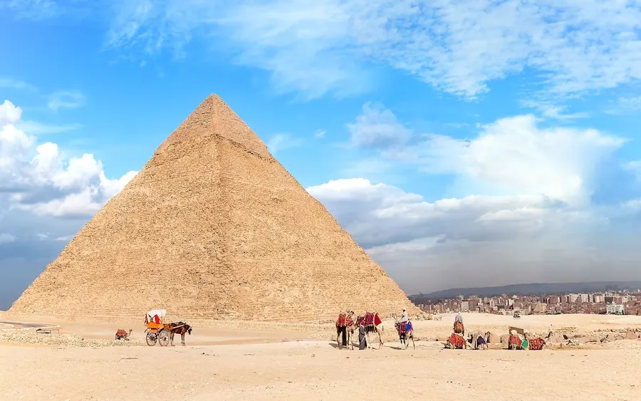 Hurghada Pyramiden tour