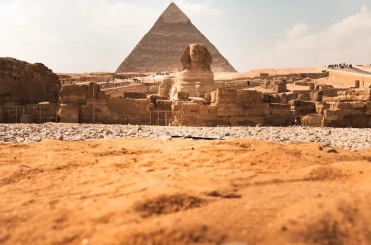 pyramiden ägypten entfernung hurghada